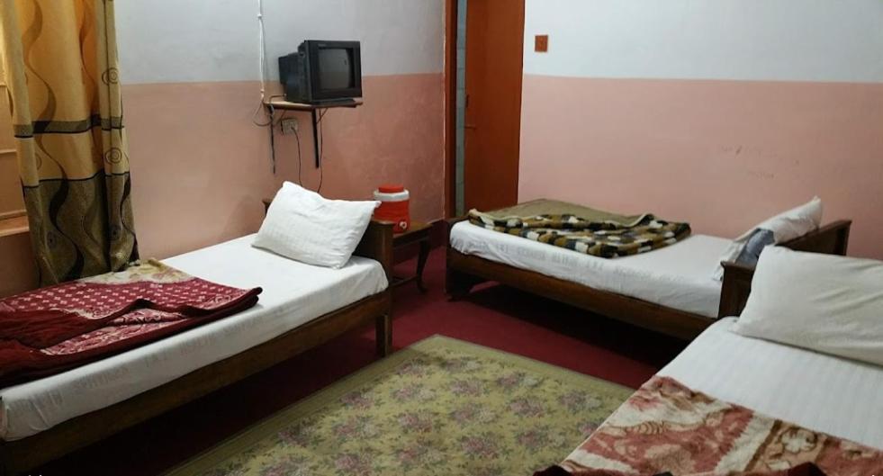 Palm Valley Hotel Sukkur ภายนอก รูปภาพ